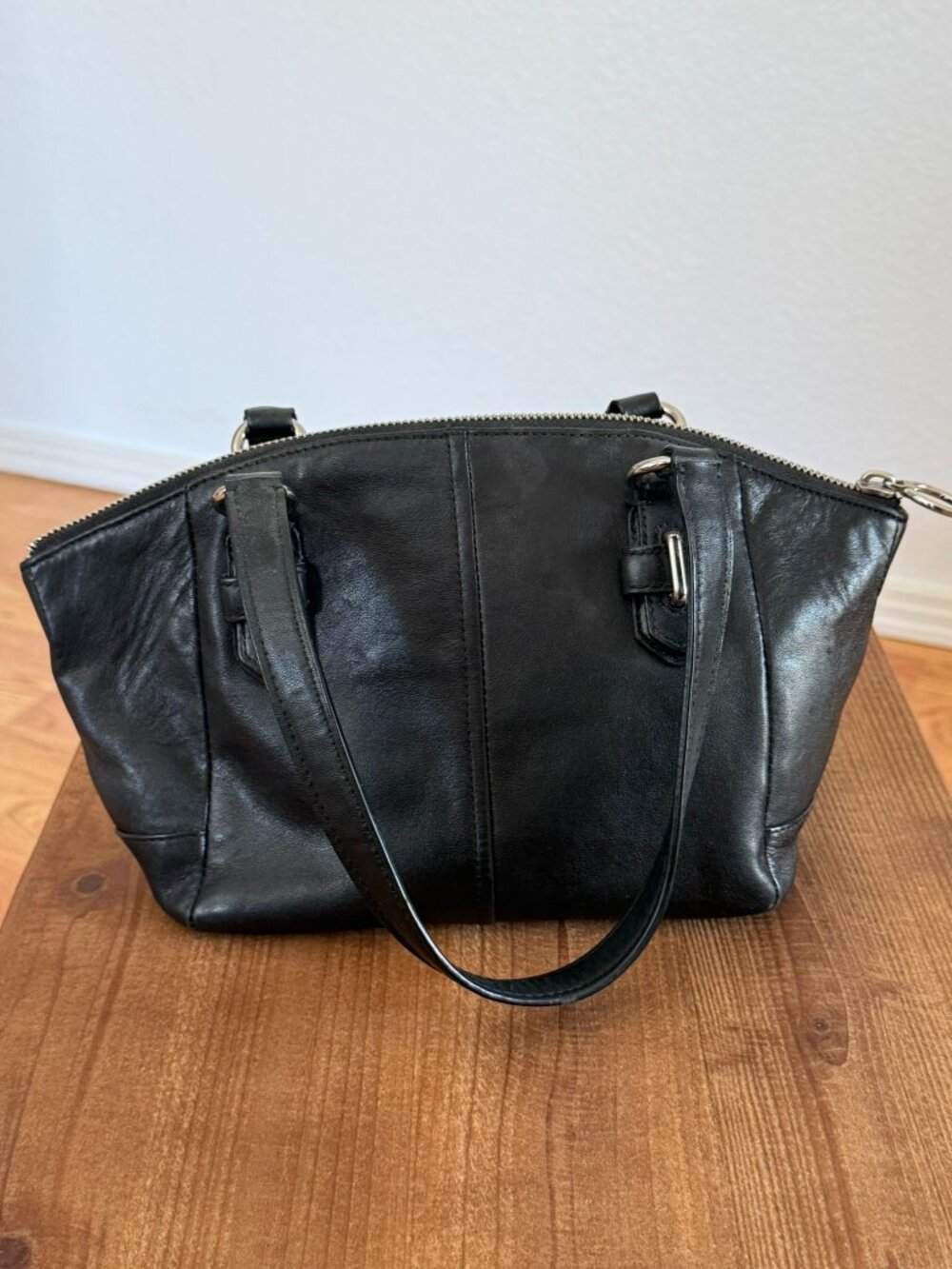 Coach Black Leather Garnet Satchel Shoulder Bag - Picture 3 of 3